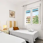 Gorgeous 3 Bedroom With Sea Views, Pool Apartman Marbella
