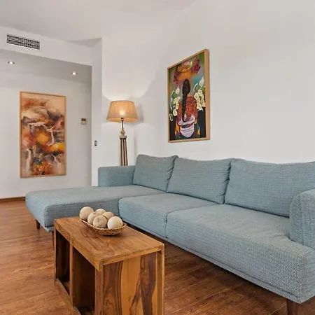 Gorgeous 3 Bedroom With Sea Views, Pool Apartman Marbella