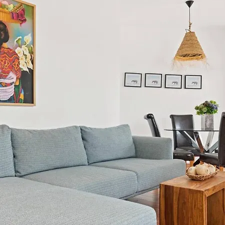 Apartman Gorgeous 3 Bedroom With Sea Views, Pool Marbella