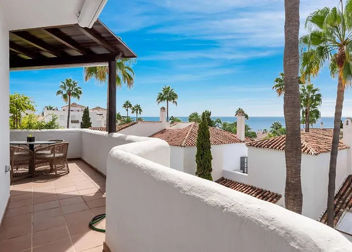 Gorgeous 3 Bedroom With Sea Views, Pool Appartement *