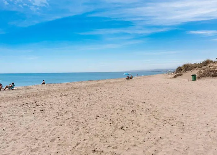 Gorgeous 3 Bedroom With Sea Views, Pool Appartement