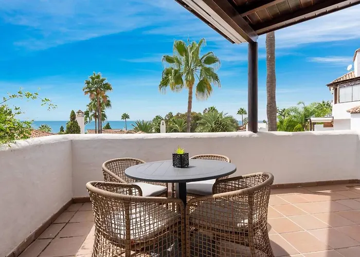 Gorgeous 3 Bedroom With Sea Views, Pool Appartement Marbella