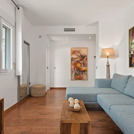 Gorgeous 3 Bedroom With Sea Views, Pool