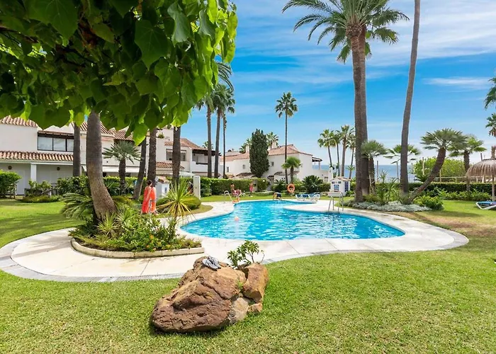 Gorgeous 3 Bedroom With Sea Views, Pool