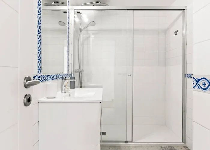 Apartman Gorgeous 3 Bedroom With Sea Views, Pool *